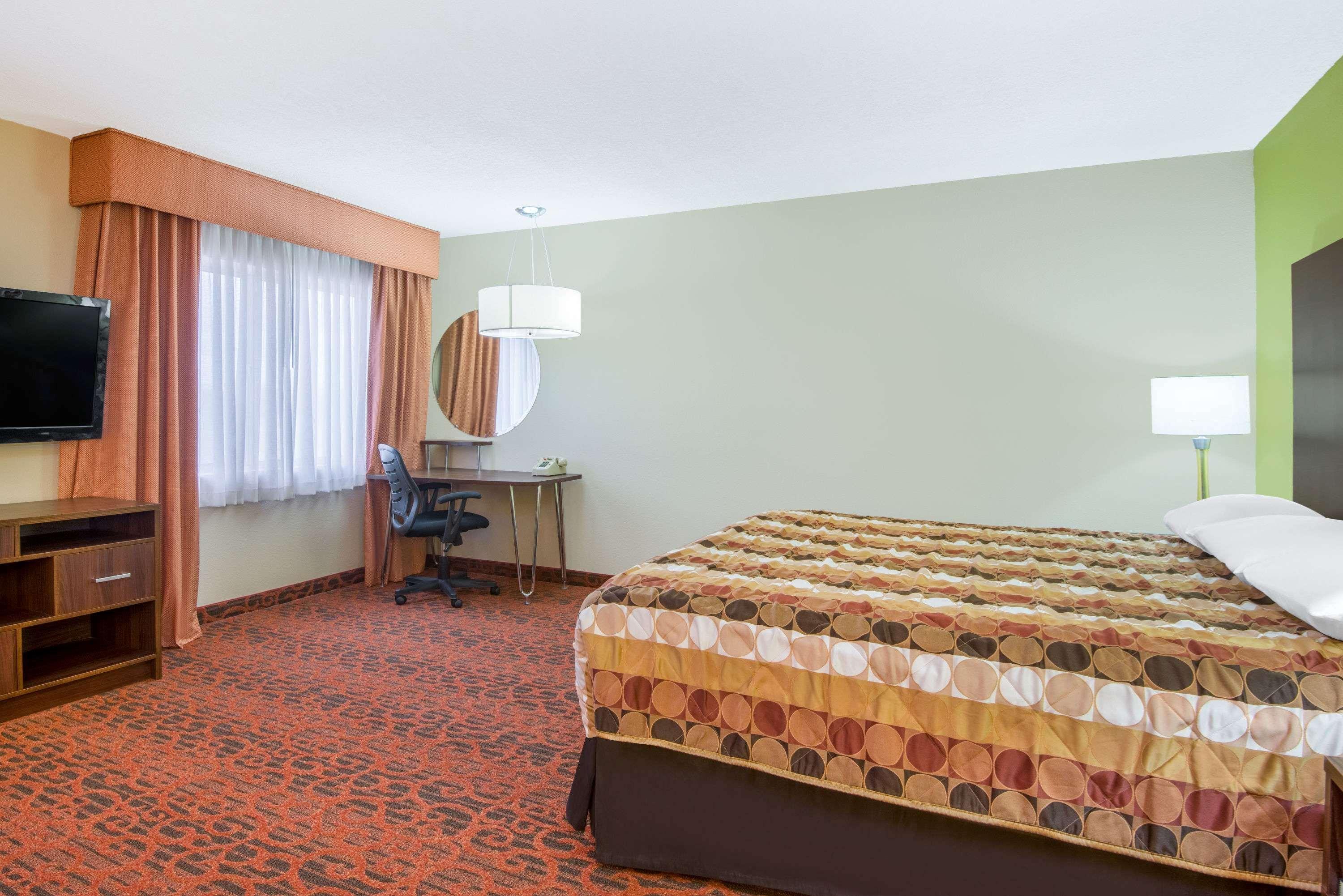 Super 8 By Wyndham Portales Motel Kültér fotó