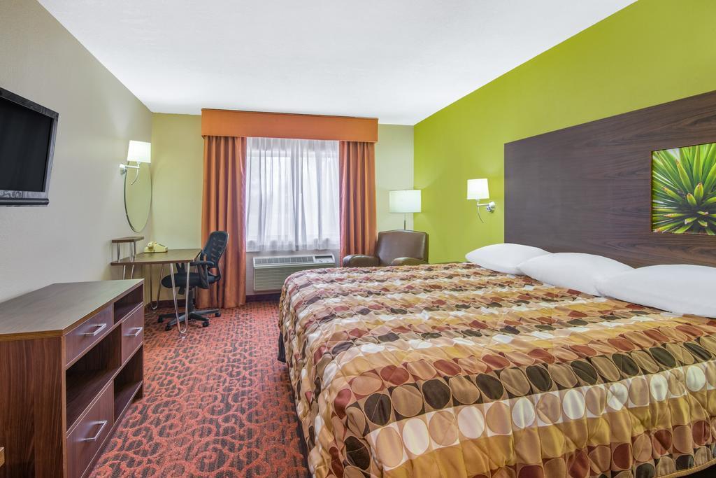 Super 8 By Wyndham Portales Motel Kültér fotó